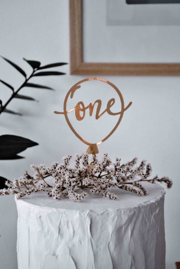 "One" torta beszúró