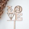 "Love" tortadísz fából  - Image 2